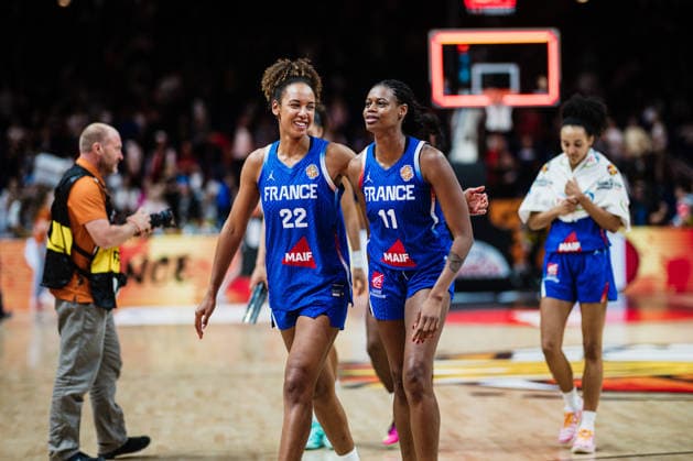 FIBA Women™s Basketball World Cup 2026: China vs. Frankreich, 10.09.2026 Marieme Badiane (Frankreich, 22), Valeriane Ayayi (Frankreich, 11); Basketball, FIBA Women™s Basketball World Cup 2026, Final Phase, Viertelfinale: China vs. Frankreich am 10.09.2026 in der Uber Arena, Berlin Copyright: xBEAUTIFULxSPORTS Tonhäuserx