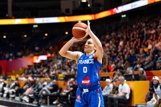 Carla Leite (Frankreich, 00) beim Wurf, GER, China vs. Frankreich, Basketball, FIBA Women s World Cup 2026, Viertelfinale, 10.09.2026 GER, China vs. Frankreich, Basketball, FIBA Women s World Cup 2026, Viertelfinale, 10.09.2026 Berlin Copyright: xEibner-Pressefoto MaxxVincenx EP_MVN