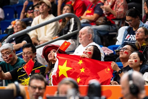 chinesische Fans jubelt Jubel, GER, China vs. Frankreich, Basketball, FIBA Women s World Cup 2026, Viertelfinale, 10.09.2026 GER, China vs. Frankreich, Basketball, FIBA Women s World Cup 2026, Viertelfinale, 10.09.2026 Berlin Copyright: xEibner-Pressefoto MaxxVincenx EP_MVN