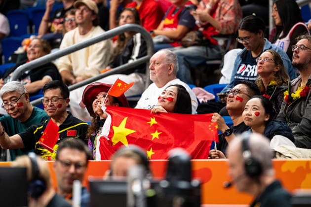 chinesische Fans jubelt Jubel, GER, China vs. Frankreich, Basketball, FIBA Women s World Cup 2026, Viertelfinale, 10.09.2026 GER, China vs. Frankreich, Basketball, FIBA Women s World Cup 2026, Viertelfinale, 10.09.2026 Berlin Copyright: xEibner-Pressefoto MaxxVincenx EP_MVN