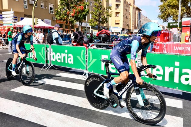 La 18ª etapa de La Vuelta sale este jueves desde El Puerto de Santa María y concluye en el Jerez de la Frontera Ciclistas de La Vuelta salen en la etapa de contrarreloj desde la plaza de toros del Puerto de Santa María. A 10 de septiembre de 2026, Cádiz (Andalucía, Espana). La provincia de Cádiz acoge este jueves, 10 de septiembre, la 18ª etapa de La Vuelta Ciclista a Espana, cuya 81ª edición se celebra entre el 22 de agosto y el 13 de septiembre. 10 SEPTIEMBRE 2026 Cadiz (Andalucia) Cadiz (Andalucia) Espana Copyright: xNachoxFradex 7763408