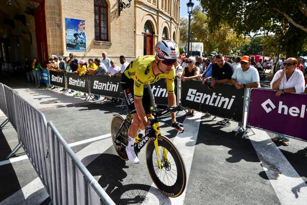 La 18ª etapa de La Vuelta sale este jueves desde El Puerto de Santa María y concluye en el Jerez de la Frontera Ciclistas de La Vuelta salen en la etapa de contrarreloj desde la plaza de toros del Puerto de Santa María. A 10 de septiembre de 2026, Cádiz (Andalucía, Espana). La provincia de Cádiz acoge este jueves, 10 de septiembre, la 18ª etapa de La Vuelta Ciclista a Espana, cuya 81ª edición se celebra entre el 22 de agosto y el 13 de septiembre. 10 SEPTIEMBRE 2026 Cadiz (Andalucia) Cadiz (Andalucia) Espana Copyright: xNachoxFradex 7763409
