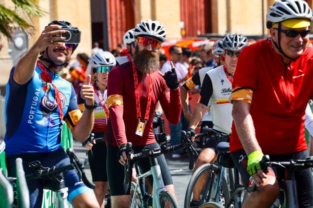 La 18ª etapa de La Vuelta sale este jueves desde El Puerto de Santa María y concluye en el Jerez de la Frontera Ciclistas de La Vuelta salen en la etapa de contrarreloj desde la plaza de toros del Puerto de Santa María. A 10 de septiembre de 2026, Cádiz (Andalucía, Espana). La provincia de Cádiz acoge este jueves, 10 de septiembre, la 18ª etapa de La Vuelta Ciclista a Espana, cuya 81ª edición se celebra entre el 22 de agosto y el 13 de septiembre. 10 SEPTIEMBRE 2026 Cadiz (Andalucia) Cadiz (Andalucia) Espana Copyright: xNachoxFradex 7763410