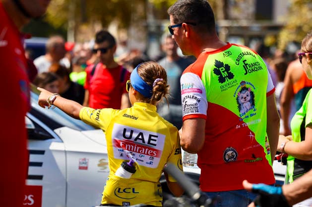 La 18ª etapa de La Vuelta sale este jueves desde El Puerto de Santa María y concluye en el Jerez de la Frontera Ciclistas de La Vuelta salen en la etapa de contrarreloj desde la plaza de toros del Puerto de Santa María. A 10 de septiembre de 2026, Cádiz (Andalucía, Espana). La provincia de Cádiz acoge este jueves, 10 de septiembre, la 18ª etapa de La Vuelta Ciclista a Espana, cuya 81ª edición se celebra entre el 22 de agosto y el 13 de septiembre. 10 SEPTIEMBRE 2026 Cadiz (Andalucia) Cadiz (Andalucia) Espana Copyright: xNachoxFradex 7763413