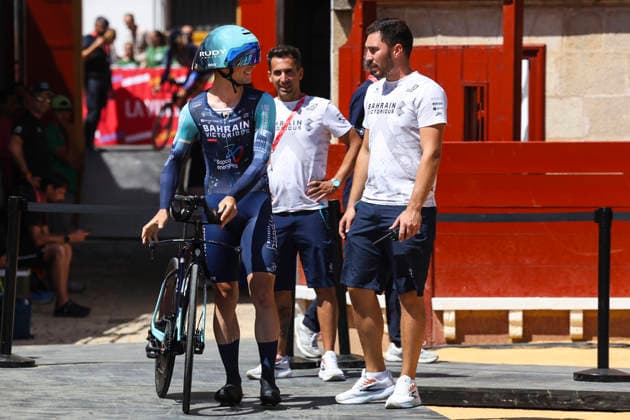 La 18ª etapa de La Vuelta sale este jueves desde El Puerto de Santa María y concluye en el Jerez de la Frontera Ciclistas de La Vuelta salen en la etapa de contrarreloj desde la plaza de toros del Puerto de Santa María. A 10 de septiembre de 2026, Cádiz (Andalucía, Espana). La provincia de Cádiz acoge este jueves, 10 de septiembre, la 18ª etapa de La Vuelta Ciclista a Espana, cuya 81ª edición se celebra entre el 22 de agosto y el 13 de septiembre. 10 SEPTIEMBRE 2026 Cadiz (Andalucia) Cadiz (Andalucia) Espana Copyright: xNachoxFradex 7763429