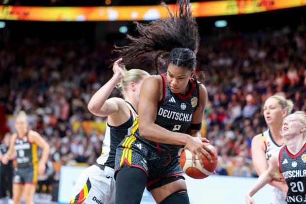 Nyara Sabally (Germany) controls the ball during the FIBA Women s Basketball World Cup Germany 2026 Quarter-Final match between Belgium and Germany at Berlin Arena on September 10, 2026 in Berlin, Germany. (Photo by Marco Steinbrenner DeFodi Images) -