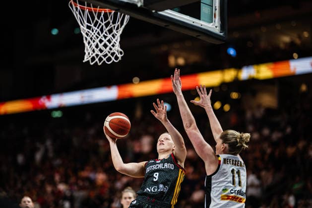FIBA Women™s Basketball World Cup 2026: Belgien vs. Deutschland, 10.09.2026 Emma Eichmeyer (Deutschland, 9) gegen Emma Meesseman (Belgien, 11); Basketball, FIBA Women™s Basketball World Cup 2026, Final Phase, Viertelfinale: Belgien vs. Deutschland am 10.09.2026 in der Uber Arena, Berlin Copyright: xBEAUTIFULxSPORTS Tonhäuserx