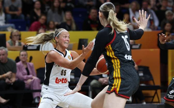 Belgium s Julie Allemand fights for the ball during a basketball game between Germany and Belgium national team, Nationalteam Belgian Cats, a quarter final game at the FIBA Women s Basketball World Cup, on Thursday 10 September 2026, in Berlin, Germany. The FIBA Women s Basketball World Cup takes place in Berlin from 4 to 13 September 2026. VIRGINIExLEFOUR  x185869745x