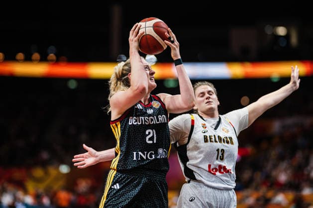 FIBA Women™s Basketball World Cup 2026: Belgien vs. Deutschland, 10.09.2026 Marie Gülich (Deutschland, 21) gegen Kyara Linskens (Belgien, 13); Basketball, FIBA Women™s Basketball World Cup 2026, Final Phase, Viertelfinale: Belgien vs. Deutschland am 10.09.2026 in der Uber Arena, Berlin Copyright: xBEAUTIFULxSPORTS Tonhäuserx