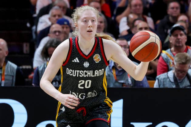 Frieda Buhner (Germany) controls the ball during the FIBA Women s Basketball World Cup Germany 2026 Quarter-Final match between Belgium and Germany at Berlin Arena on September 10, 2026 in Berlin, Germany. (Photo by Marco Steinbrenner DeFodi Images) -