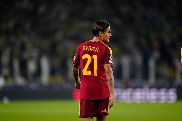 10.09 2026 - SOCCER - 2026 27 UEFA CHAMPIONS LEAGUE League Phase Fenerbahce SK v AS Roma Paulo Dybala of AS Roma looks on during the match ISTANBUL Fenerbahce Sükrü Saracoglu Spor Kompleksi Istanbul TURKEY Copyright: xYagizxGurtugx xPsxImagesxYagizxGurtugx xPsxImagesx