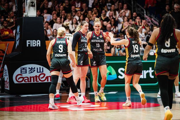 FIBA Women™s Basketball World Cup 2026: Belgien vs. Deutschland, 10.09.2026 Leonie Fiebich (Deutschland, 13) jubelt, JUBEL; Basketball, FIBA Women™s Basketball World Cup 2026, Final Phase, Viertelfinale: Belgien vs. Deutschland am 10.09.2026 in der Uber Arena, Berlin Copyright: xBEAUTIFULxSPORTS Tonhäuserx