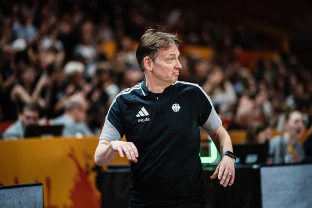 FIBA Women™s Basketball World Cup 2026: Belgien vs. Deutschland, 10.09.2026 Olaf Lange (Trainer Deutschland); Basketball, FIBA Women™s Basketball World Cup 2026, Final Phase, Viertelfinale: Belgien vs. Deutschland am 10.09.2026 in der Uber Arena, Berlin Copyright: xBEAUTIFULxSPORTS Tonhäuserx