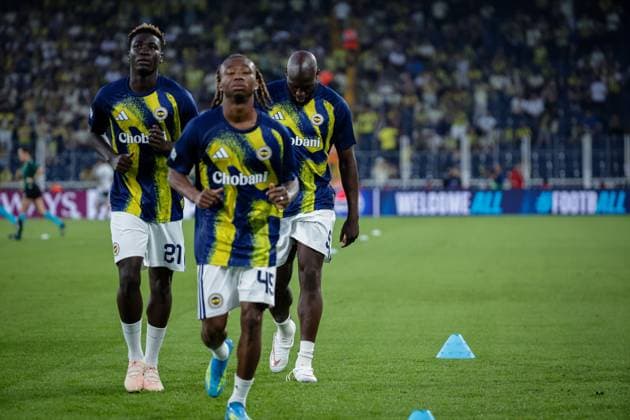FENERBAHCE SK VS AS ROMA UEFA CHAMPIONS LEAGUE PHASE LEAGUE MD1 Romelu Lukaku of Fenerbahce warms up prior to the UEFA Champions League 2026 27 league phase MD1 between Fenerbahce SK and AS Roma at Sukru Saracoglu Stadium in Istanbul, Turkey on September 10, 2026. ISTANBUL TURKEY  Copyright: xBurakxBasturkx