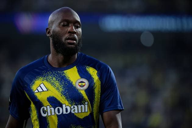FENERBAHCE SK VS AS ROMA UEFA CHAMPIONS LEAGUE PHASE LEAGUE MD1 Romelu Lukaku of Fenerbahce warms up prior to the UEFA Champions League 2026 27 league phase MD1 between Fenerbahce SK and AS Roma at Sukru Saracoglu Stadium in Istanbul, Turkey on September 10, 2026. ISTANBUL TURKEY  Copyright: xBurakxBasturkx