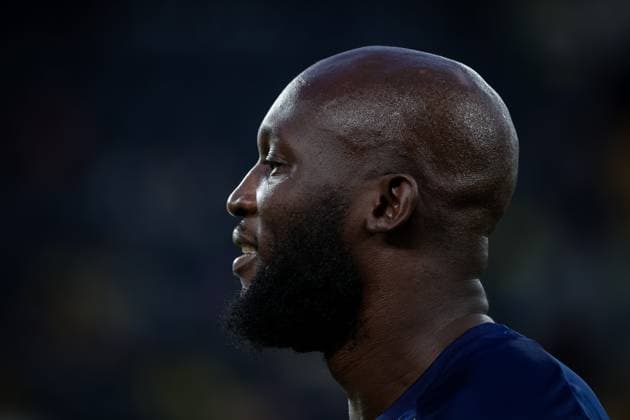 FENERBAHCE SK VS AS ROMA UEFA CHAMPIONS LEAGUE PHASE LEAGUE MD1 Romelu Lukaku of Fenerbahce warms up prior to the UEFA Champions League 2026 27 league phase MD1 between Fenerbahce SK and AS Roma at Sukru Saracoglu Stadium in Istanbul, Turkey on September 10, 2026. ISTANBUL TURKEY  Copyright: xBurakxBasturkx