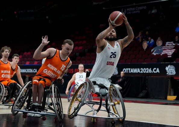 September 10, 2026, Ottawa, On, Canada: United States Jorge Salazar (25) gets the upper hand on Netherlands Quinten Zantinge (15) during second half IWBF Wheelchair Basketball World Championships group stage action in Ottawa, Thursday, Sept. 10, 2026. Canada News - September 10, 2026  - ZUMAc35_ 20260910_zaf_c35_026 Copyright: xAdrianxWyldx