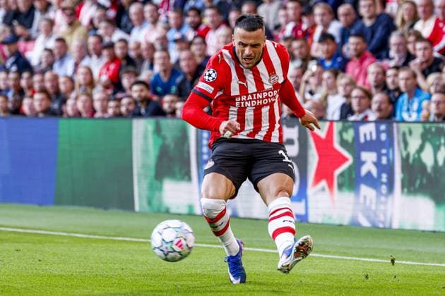 EINDHOVEN - Filip Kostic of PSV Eindhoven passes the ball for the UEFA Champions League match between PSV Eindhoven and Shakhtar Donetsk at the Philips Stadium on September 10, 2026, in Eindhoven, the Netherlands. MARCEL TER BALS ANP UEFA Champions League 2026 27 xVIxANPxSportx xMarcelxterxBalsxIVx 567916158 originalFilename: 567916158.jpg