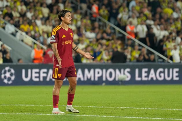 September 10, 2026, Kadikoy, Istanbul, Turkey: Paulo Dybala (C) of AS Roma reacts during the UEFA Champions League - League Phase, Matchday 1 - football match between Fenerbahce and AS Roma at Sukru Saracoglu Stadium in Istanbul, Turkey, on September 10, 2026. UEFA Champions League - Fenerbahce V AS Roma  - ZUMAu194 20260910_zip_u194_017 Copyright: xTolgaxUluturkx