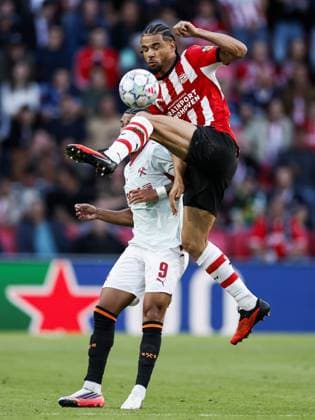 EINDHOVEN - (lr) Kaua Elias of FC Shakhtar Donetsk, Armando Obispo of PSV Eindhoven during the UEFA Champions League match between PSV Eindhoven and Shakhtar Donetsk at the Philips Stadium on 10 September 2026 in Eindhoven, the Netherlands. MAURICE VAN STEEN ANP xVIxANPxSportx xxANPxIVx 567916877 originalFilename: 567916877.jpg