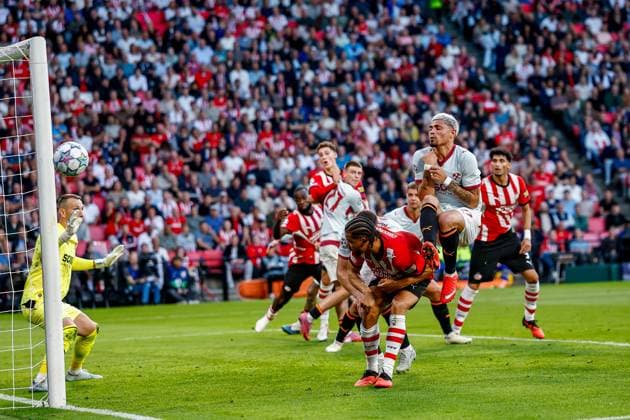 EINDHOVEN , 10-09-2026 , Philips stadium, season 2026 2027 , UEFA Champions League football , match between PSV and Shakhtar Donetsk, picture shows goal attempt by PSV player Armando Obispo PSV - Shakhtar Donetsk  x206825844x Copyright:
