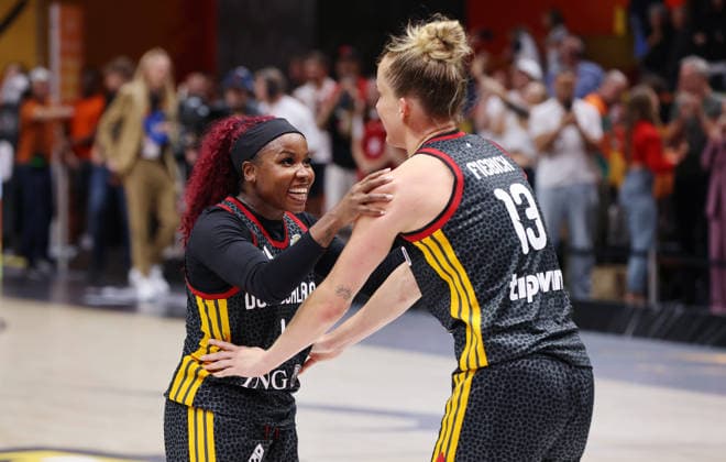 Alexis Peterson , Leonie Fiebich, deutsche Mannschaft jubelt nach Spielende und erreicht das Halbfinale Basketball FIBA World Cup Weltmeisterschaft Frauen WM Saison 2026 2027 10.09.2026 Belgien BEL vs DBB Deutschland GER