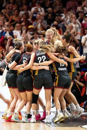 deutsche Mannschaft jubelt Jubel nach Sieg Spielende, GER, Belgien vs. Deutschland, Basketball, FIBA Women s World Cup 2026, Viertelfinale, 10.09.2026 GER, Belgien vs. Deutschland, Basketball, FIBA Women s World Cup 2026, Viertelfinale, 10.09.2026 Berlin Copyright: xEibner-Pressefoto MaxxVincenx EP_MVN