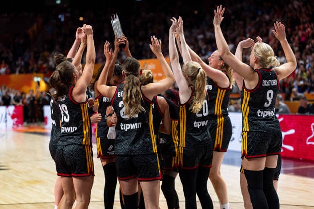 deutsche Mannschaft jubelt Jubel nach Sieg Spielende, Britta Daub (Deutschland, 19), Emily Bessoir (Deutschland, 22), Frieda Buehner (Deutschland, 20), Emma Eichmeyer (Deutschland, 09), GER, Belgien vs. Deutschland, Basketball, FIBA Women s World Cup 2026, Viertelfinale, 10.09.2026 GER, Belgien vs. Deutschland, Basketball, FIBA Women s World Cup 2026, Viertelfinale, 10.09.2026 Berlin Copyright: xEibner-Pressefoto MaxxVincenx EP_MVN