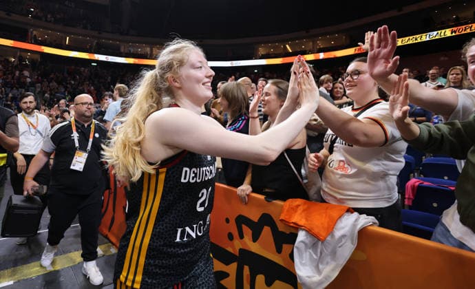 Frieda Bühner, deutsche Mannschaft jubelt nach Spielende und erreicht das Halbfinale Basketball FIBA World Cup Weltmeisterschaft Frauen WM Saison 2026 2027 10.09.2026 Belgien BEL vs DBB Deutschland GER