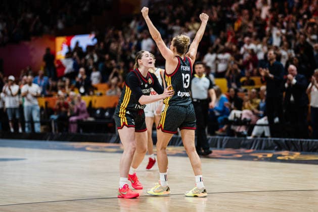 FIBA Women™s Basketball World Cup 2026: Belgien vs. Deutschland, 10.09.2026 Deutschland gewinnt gegen Belgien, jubeln, JUBEL, Feier, feiern, Luisa Geiselsoder (Deutschland, 15), Leonie Fiebich (Deutschland, 13); Basketball, FIBA Women™s Basketball World Cup 2026, Final Phase, Viertelfinale: Belgien vs. Deutschland am 10.09.2026 in der Uber Arena, Berlin Copyright: xBEAUTIFULxSPORTS Tonhäuserx