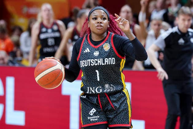 Alexis Peterson (Germany) controls the ball during the FIBA Women s Basketball World Cup Germany 2026 Quarter-Final match between Belgium and Germany at Berlin Arena on September 10, 2026 in Berlin, Germany. (Photo by Marco Steinbrenner DeFodi Images) -