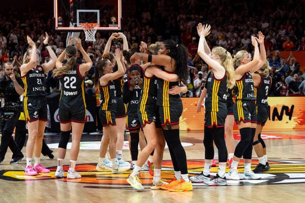 Marie Guelich (Deutschland, 21), Emily Bessoir (Deutschland, 22), Alexis Peterson (Deutschland, 01), Leonie Fiebich (Deutschland, 13), Nyara Sabally (Deutschland, 08), Frieda Buehner (Deutschland, 20), Emma Eichmeyer (Deutschland, 09), Alexandra Wilke (Deutschland, 03) jubelt Jubel nach Sieg Spielende, GER, Belgien vs. Deutschland, Basketball, FIBA Women s World Cup 2026, Viertelfinale, 10.09.2026 GER, Belgien vs. Deutschland, Basketball, FIBA Women s World Cup 2026, Viertelfinale, 10.09.2026 Berlin Copyright: xEibner-Pressefoto MaxxVincenx EP_MVN