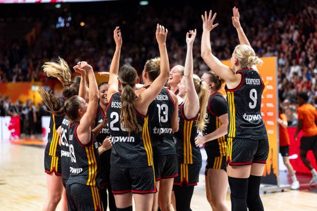 deutsche Mannschaft jubelt Jubel nach Sieg Spielende, GER, Belgien vs. Deutschland, Basketball, FIBA Women s World Cup 2026, Viertelfinale, 10.09.2026 GER, Belgien vs. Deutschland, Basketball, FIBA Women s World Cup 2026, Viertelfinale, 10.09.2026 Berlin Copyright: xEibner-Pressefoto MaxxVincenx EP_MVN