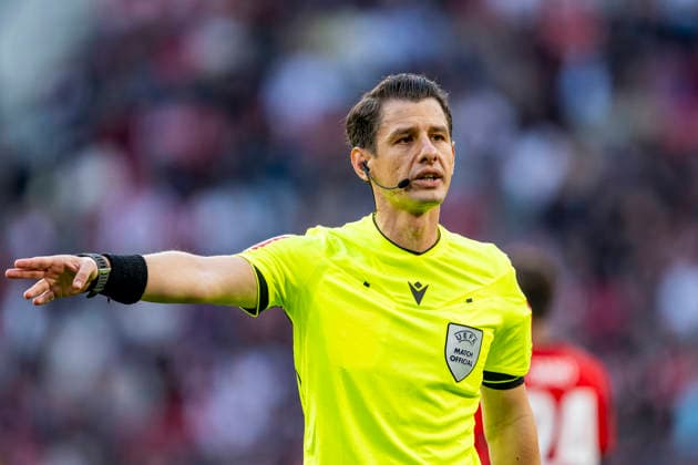 EINDHOVEN - referee Umut Meler during the UEFA Champions League match between PSV and Shakhtar Donetsk at Philips Stadion on 10 September 2026 in Eindhoven, Netherlands. (Photo by DeFodi Images) -