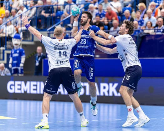 (L-R) Emil Siersbaek Bergholt (SG Flensburg-Handewitt, 14), Tim Suton (TBV Lemgo Lippe, 23), Niclas Kirkelokke (SG Flensburg-Handewitt, 05) GER, TBV Lemgo Lippe vs. SG Flensburg-Handewitt, Handball, 1. Bundesliga, 4. Spieltag, Spielzeit 2026 2027, 10.09.2026 GER, TBV Lemgo Lippe vs. SG Flensburg-Handewitt, Handball, 1. Bundesliga, 4. Spieltag, Spielzeit 2026 2027, 10.09.2026 Lemgo Copyright: xEibner-Pressefoto JanxRollingerx EP_JSK