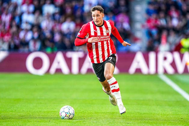 2026-09-10 PSV Eindhoven v Shaktar Donetsk - Champions League EINDHOVEN, NETHERLANDS - SEPTEMBER 10: Ruben van Bommel of PSV Eindhoven runs with the ball during the Champions League match between PSV Eindhoven and Shaktar Donetsk at Philips Stadion on September 10, 2026 in Eindhoven, Netherlands. Eindhoven Philips Stadion Netherlands Content not available for redistribution in The Netherlands directly or indirectly through any third parties. Copyright: xAndrexWeeningx