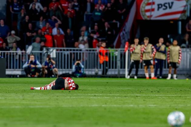 EINDHOVEN , 10-09-2026 , Philips stadium, season 2026 2027 , UEFA Champions League football , match between PSV and Shakhtar Donetsk, picture shows injury of player PSV player Paul Wanner PSV - Shakhtar Donetsk  x206827967x Copyright: