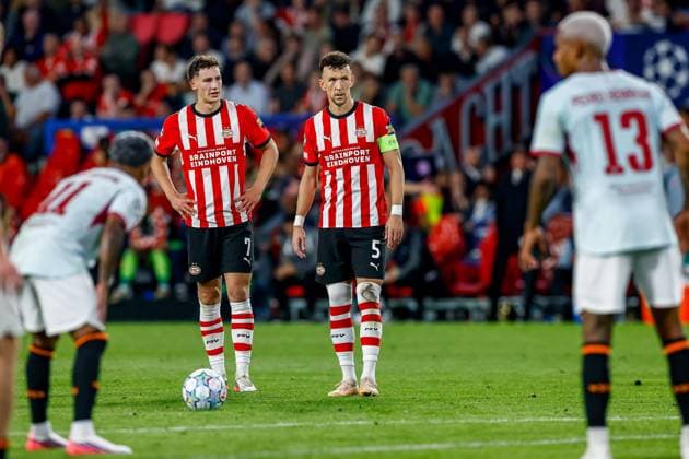 EINDHOVEN , 10-09-2026 , Philips stadium, season 2026 2027 , UEFA Champions League football , match between PSV and Shakhtar Donetsk, picture shows PSV player Ivan Perisic and PSV player Ruben van Bommel PSV - Shakhtar Donetsk  x206828256x Copyright: