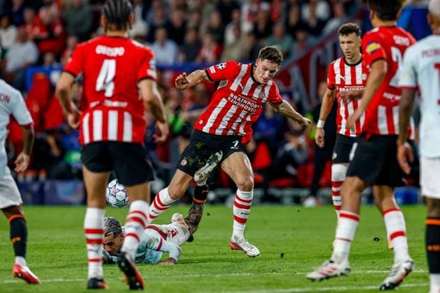 EINDHOVEN , 10-09-2026 , Philips stadium, season 2026 2027 , UEFA Champions League football , match between PSV and Shakhtar Donetsk, picture shows PSV player Ruben van Bommel PSV - Shakhtar Donetsk  x206828263x Copyright: