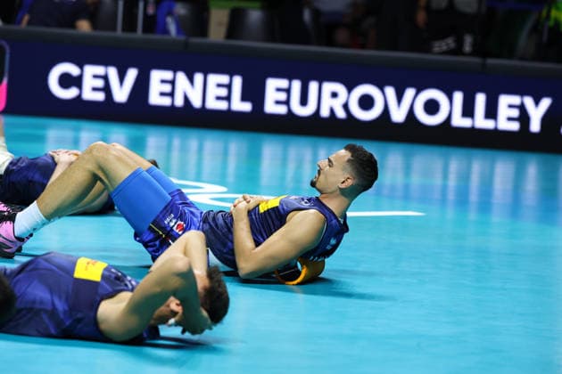 Italian national team, Nationalteam warm-up during the opening match of the CEV Enel Eurovolley 2026, between Italy and Sweden, Piazza del Plebiscito, Naples, September 10, 2026.  Copyright: xAlessandroxGarofalo LaPressex