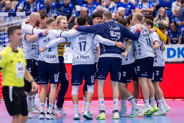 Die Spieler von SG Flensburg-Handewitt jubeln nach dem 30:39 Sieg GER, TBV Lemgo Lippe vs. SG Flensburg-Handewitt, Handball, 1. Bundesliga, 4. Spieltag, Spielzeit 2026 2027, 10.09.2026 GER, TBV Lemgo Lippe vs. SG Flensburg-Handewitt, Handball, 1. Bundesliga, 4. Spieltag, Spielzeit 2026 2027, 10.09.2026 Lemgo Copyright: xEibner-Pressefoto JanxRollingerx EP_JSK