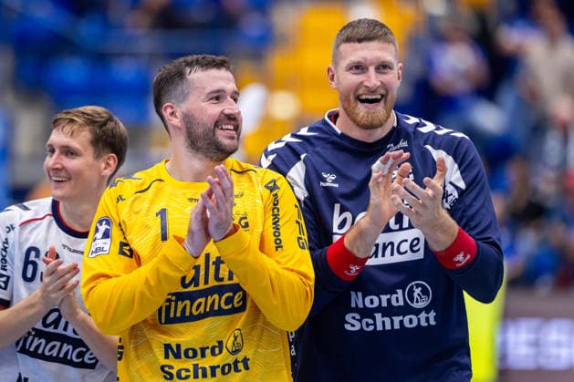 (L-R) Benjamin Buric (SG Flensburg-Handewitt, 01) und Blaz Blagotinsek (SG Flensburg-Handewitt, 43) jubeln nach dem 30:39 Sieg GER, TBV Lemgo Lippe vs. SG Flensburg-Handewitt, Handball, 1. Bundesliga, 4. Spieltag, Spielzeit 2026 2027, 10.09.2026 GER, TBV Lemgo Lippe vs. SG Flensburg-Handewitt, Handball, 1. Bundesliga, 4. Spieltag, Spielzeit 2026 2027, 10.09.2026 Lemgo Copyright: xEibner-Pressefoto JanxRollingerx EP_JSK