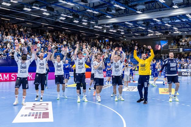 Die Spieler von SG Flensburg-Handewitt jubeln nach dem 30:39 Sieg GER, TBV Lemgo Lippe vs. SG Flensburg-Handewitt, Handball, 1. Bundesliga, 4. Spieltag, Spielzeit 2026 2027, 10.09.2026 GER, TBV Lemgo Lippe vs. SG Flensburg-Handewitt, Handball, 1. Bundesliga, 4. Spieltag, Spielzeit 2026 2027, 10.09.2026 Lemgo Copyright: xEibner-Pressefoto JanxRollingerx EP_JSK