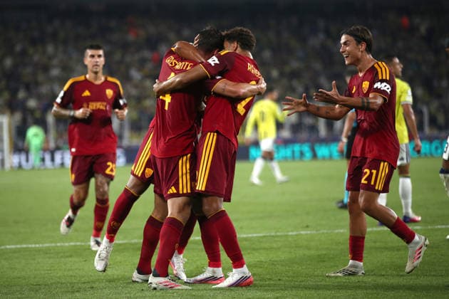 IPA88366892 - September 10, 2026 Champions League: Fenerbahçe vs. Roma In the photo: Celebration& xD; (Photo by Gino Mancini)  Copyright: xGinoxMancini IPAxSportx xx IPA88366892
