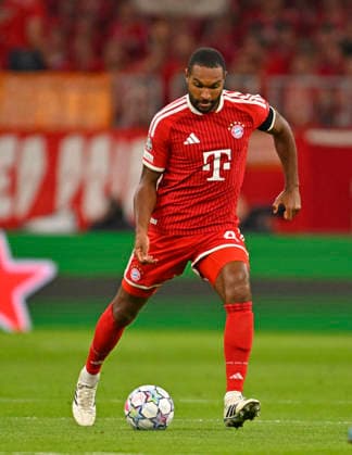 10.09.2026, Fussball UEFA Championsleague 2026 2027: 1.Spieltag, FC Bayern München - FK Bodo Glimt, in der Allianz-Arena München, Jonathan Tah (FC Bayern München) am Ball.