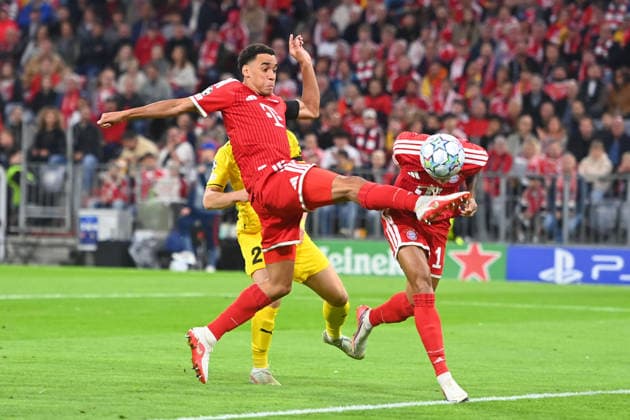 Jamal MUSIALA (Bayern Muenchen) und Luis DIAZ (Bayern Muenchen) Torchance,Aktion, Strafraumszene. Fussball Champions League,Saison 2026 27, Ligaphase FC Bayern Muenchen -Bodoe Glimt am 10.09.2026. Â