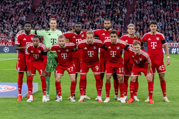 Die Startelf des FC Bayern Muenchen beim obligatorischen Teamfoto vor Spielbeginn GER, FC Bayern Muenchen vs. FK Bodo Glimt, Fussball, UEFA Champions League, Ligaphase, 1. Spieltag, Spielzeit 2026 2027, 10.09.2026 (DFL DFB REGULATIONS PROHIBIT ANY USE OF PHOTOGRAPHS as IMAGE SEQUENCES and or QUASI-VIDEO). Foto: HMB Media Heike Feiner Copyright: HMBxMedia HeikexFeiner
