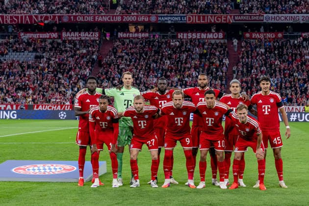 Die Startelf des FC Bayern Muenchen beim obligatorischen Teamfoto vor Spielbeginn GER, FC Bayern Muenchen vs. FK Bodo Glimt, Fussball, UEFA Champions League, Ligaphase, 1. Spieltag, Spielzeit 2026 2027, 10.09.2026 (DFL DFB REGULATIONS PROHIBIT ANY USE OF PHOTOGRAPHS as IMAGE SEQUENCES and or QUASI-VIDEO). Foto: HMB Media Heike Feiner Copyright: HMBxMedia HeikexFeiner