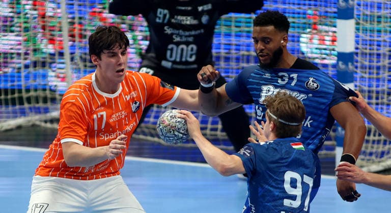 10.09.2026 Szeged(Hungary) OTP Bank Pick Szeged-IFK Kristianstad Champions League men s handball Niko Petrovic(L) Kristianstad , Jeremy Toto(C) Pick Szeged :