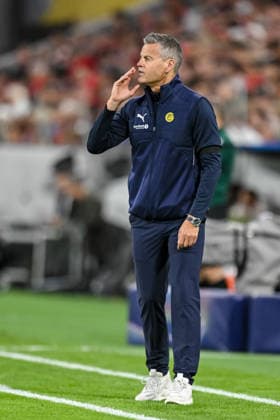 Trainer Kjetil Knutsen (FK Bodo Glimt) gestures during the UEFA Champions League 2026 2027 match between Bayern Muenchen and Bodo Glimt at Fussball Arena Muenchen on September 10, 2026 in Munich, Germany. (Photo by Harry Langer DeFodi Images) -
